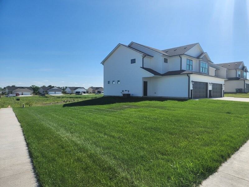 2816 Kestrel St - Photo 2 of 25