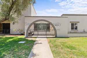 featured image of 8225 E Berridge Ln