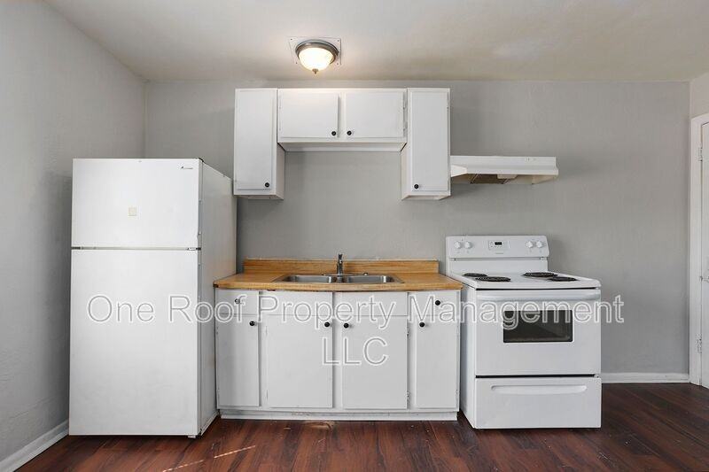 1846 Glendale Ave - Photo 3 of 12