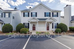featured image of 105 Brushy Hollow Ln