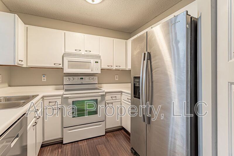 105 Brushy Hollow Ln - Photo 6 of 19