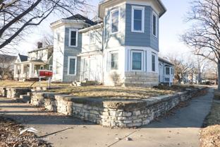1000 Leavenworth - Photo 1 of 1