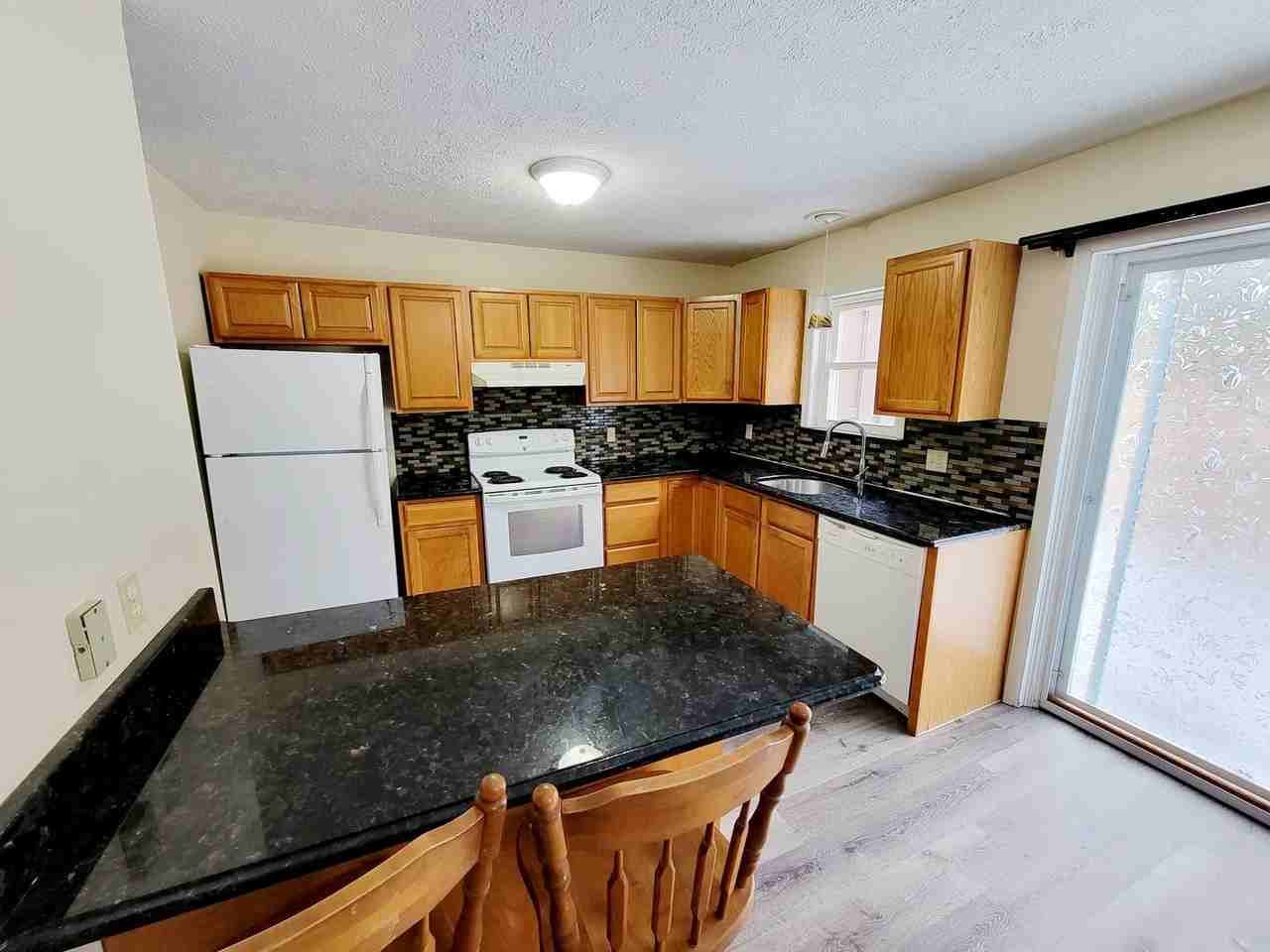 3109 Evergreen Circle - Photo 3 of 9