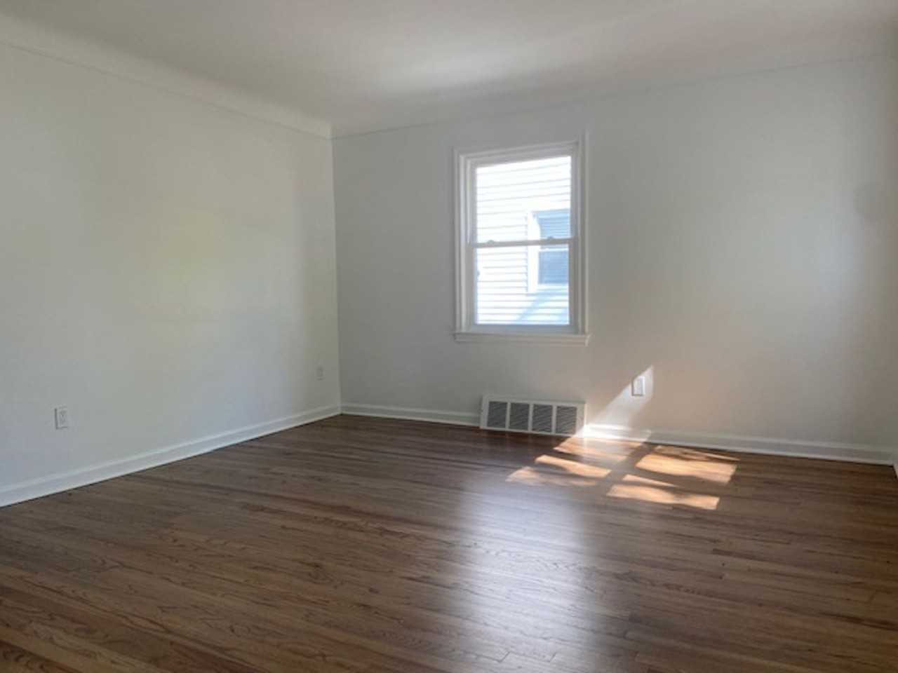 222 S Minerva Ave - Photo 5 of 13