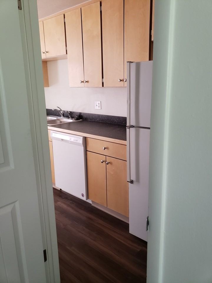 Cavalier Apartments - Photo 6 of 14