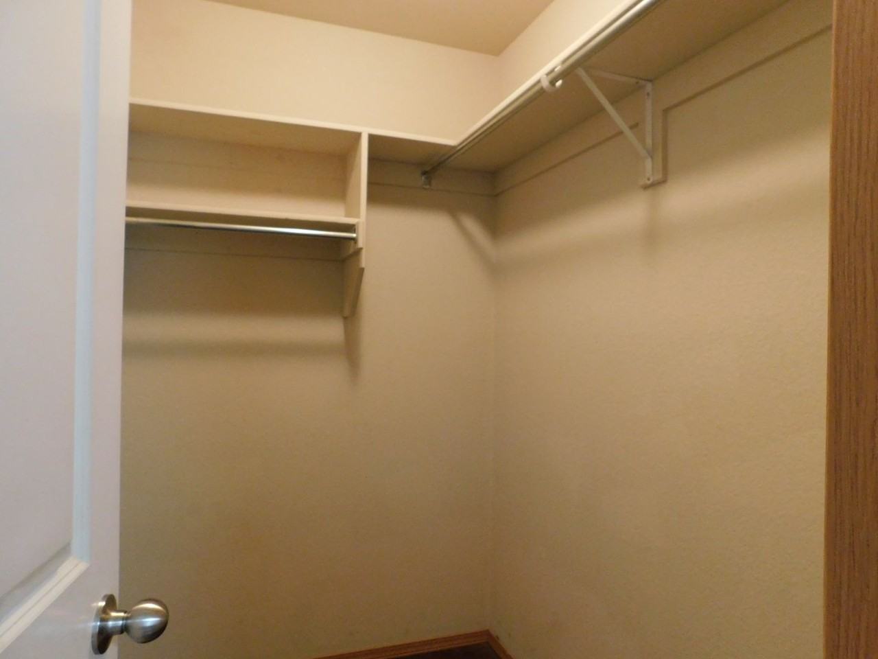 1500 N Greenwood Ave - Photo 7 of 8