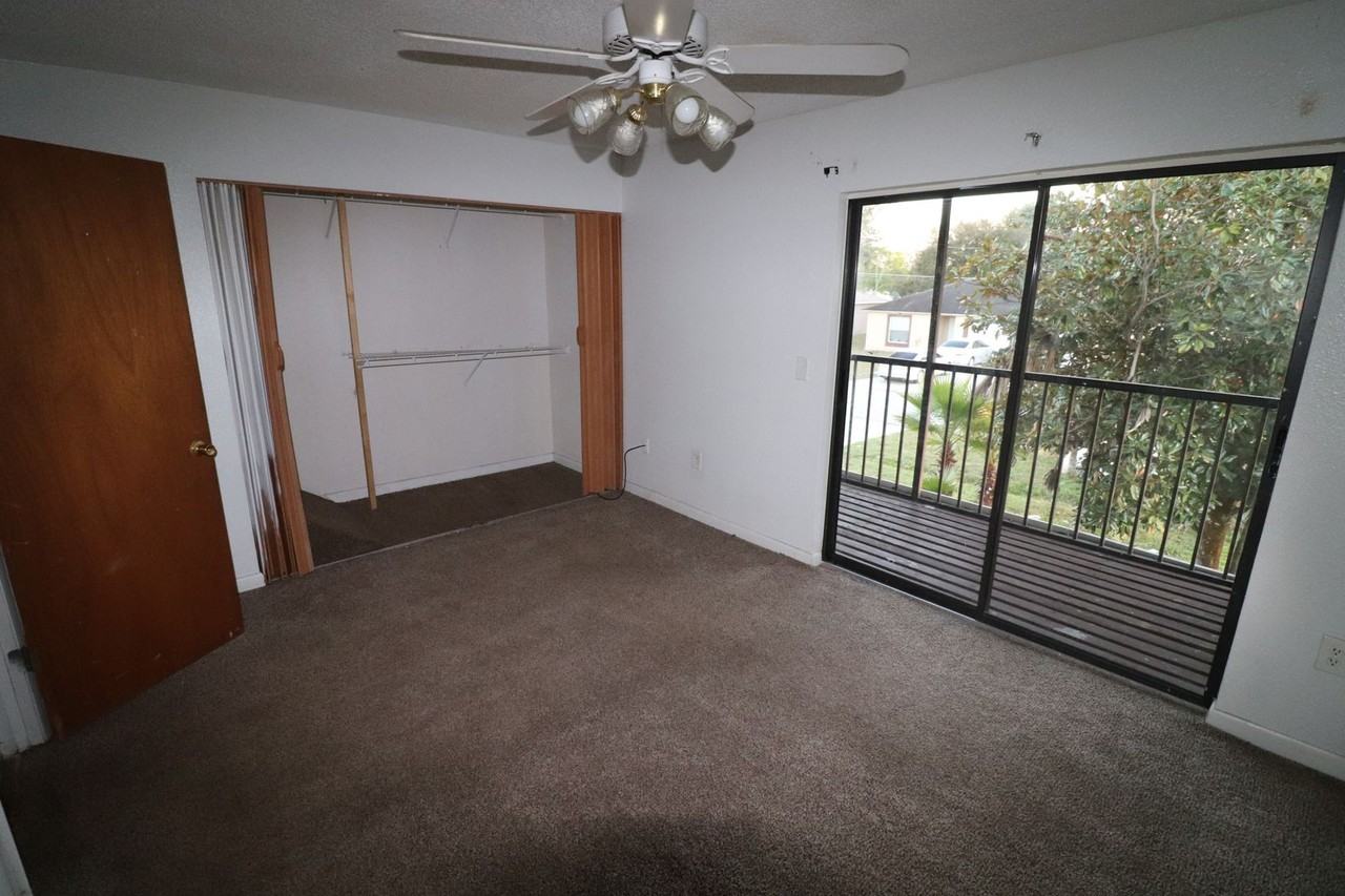 727 Lucaya Drive - Photo 4 of 21