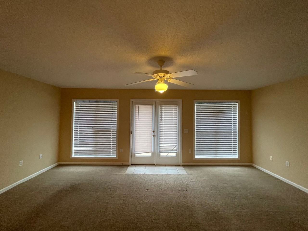 135 S Springview Dr - Photo 5 of 21