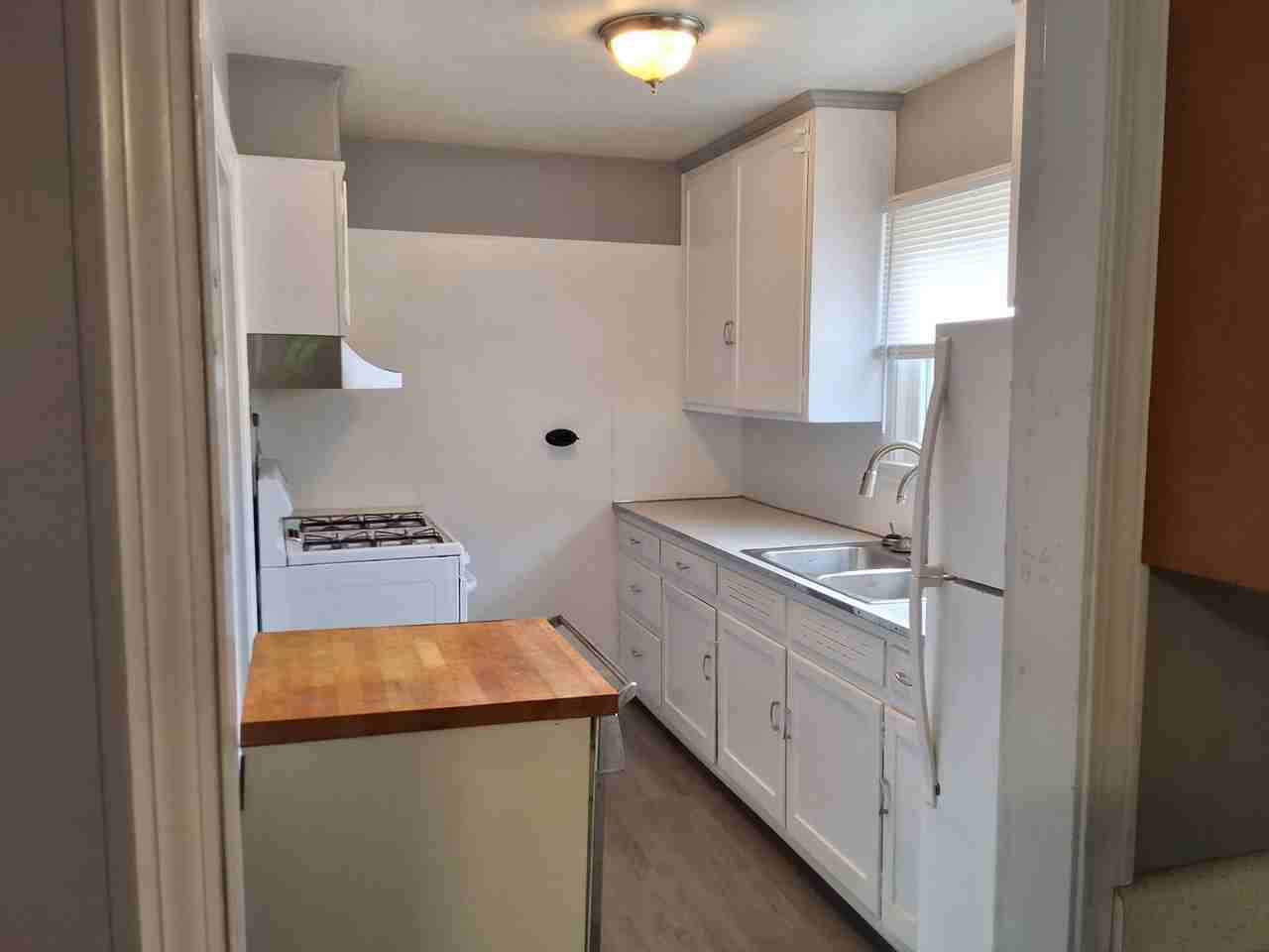 320 Meadow Ln - Photo 6 of 21