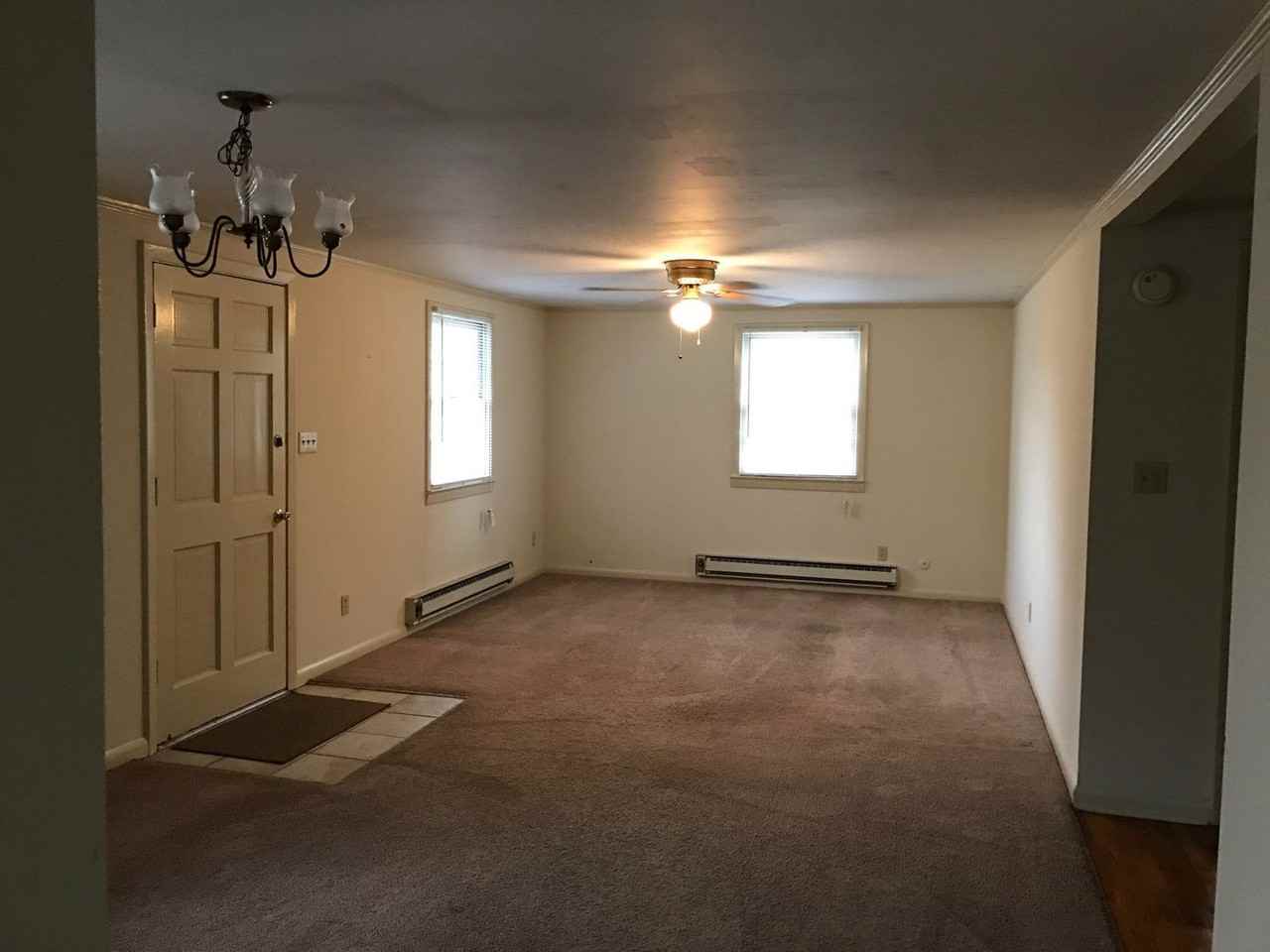4902 Franklin Ave - Photo 3 of 11