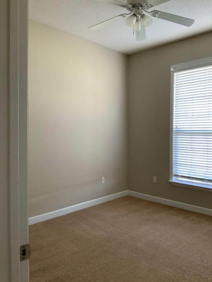 234 Hannah Rd - Photo 2 of 14