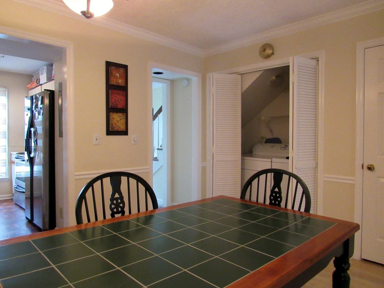 215 Burns Ave - Photo 3 of 14