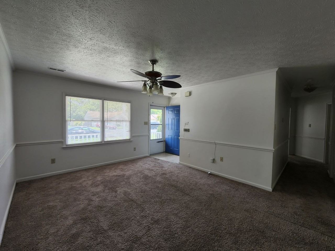 730 Terrace Dr - Photo 2 of 6