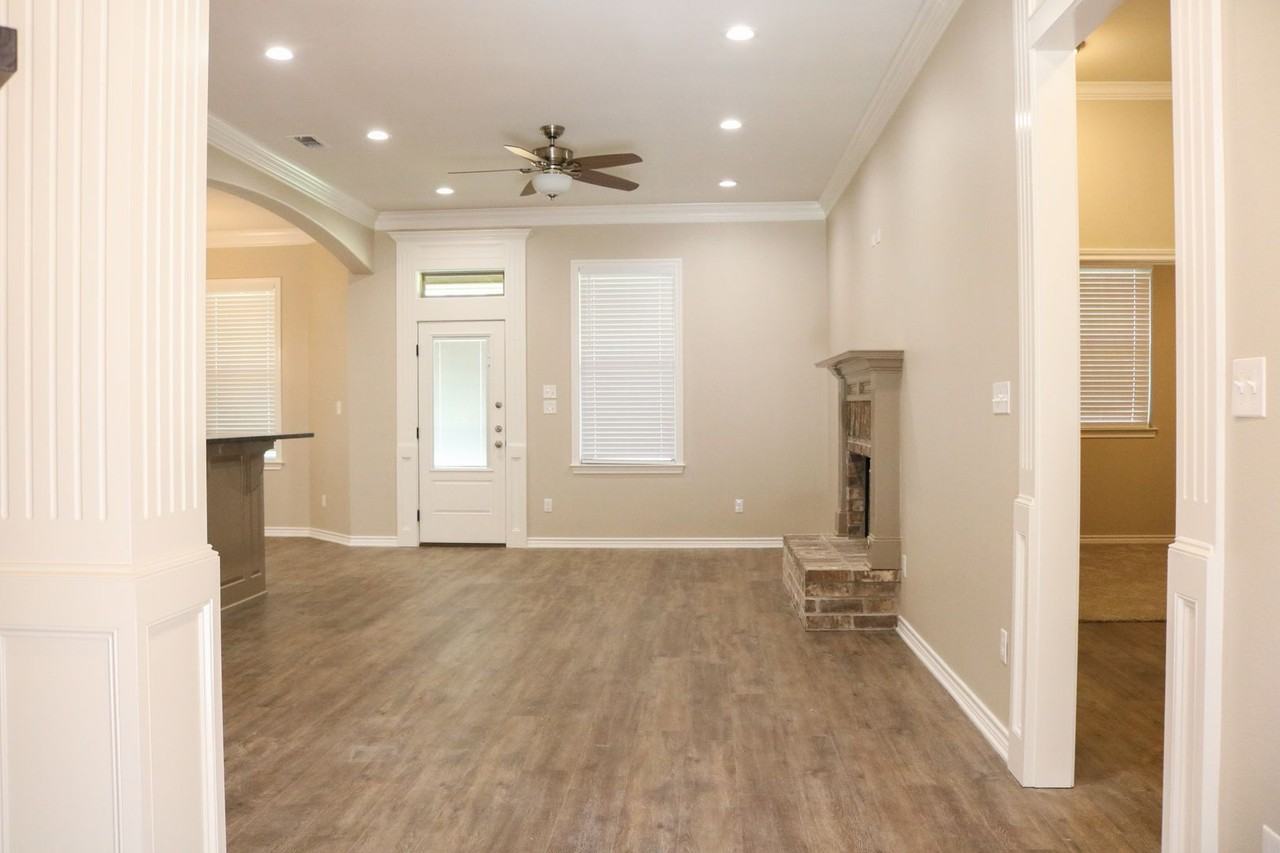3915 Old Omen Rd - Photo 3 of 20