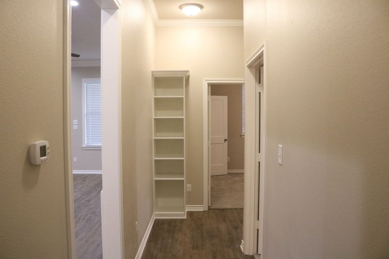 3915 Old Omen Rd - Photo 6 of 20