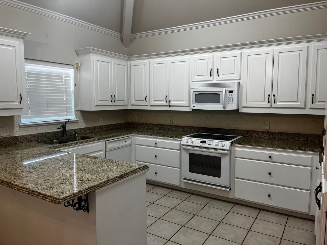 9080 Southern Charm Dr - Photo 7 of 18