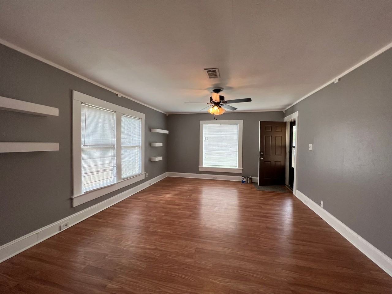 9242 Simmons Pl - Photo 3 of 14