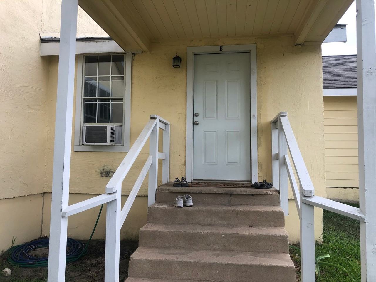 2903 N US Hwy 281 - Burnet - Photo 2 of 23