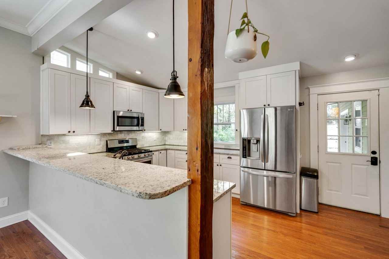 1213 N Roxboro St - Photo 4 of 16