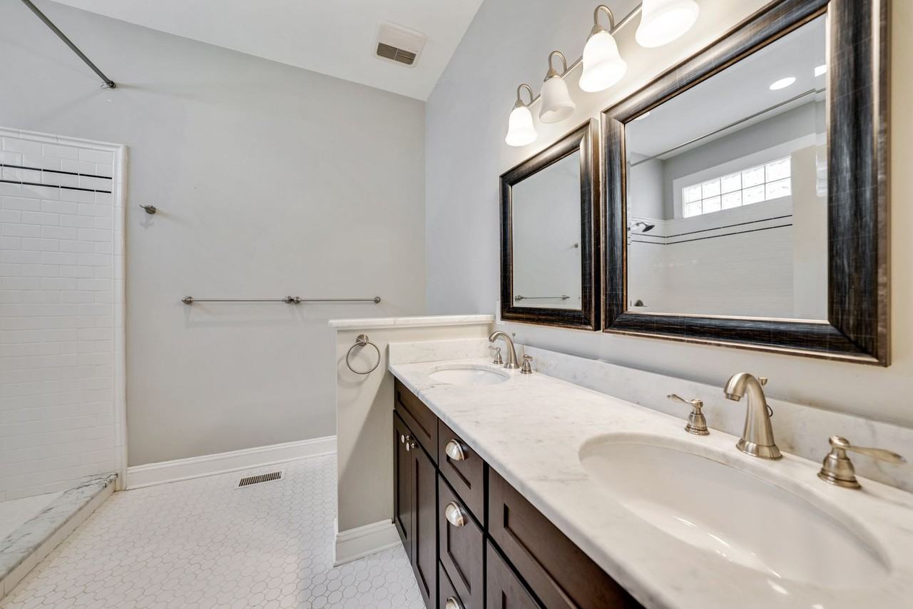 1213 N Roxboro St - Photo 7 of 16