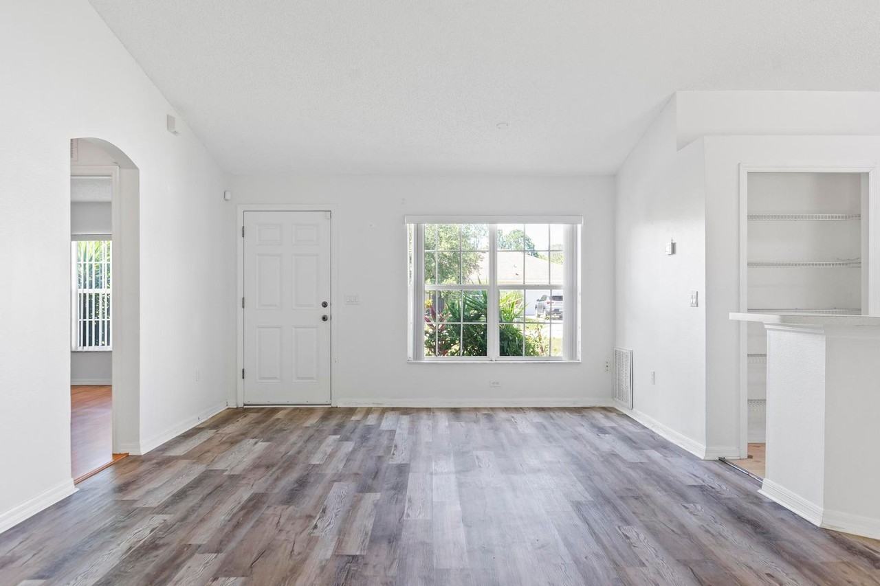 42 Smith Trl - Photo 5 of 44