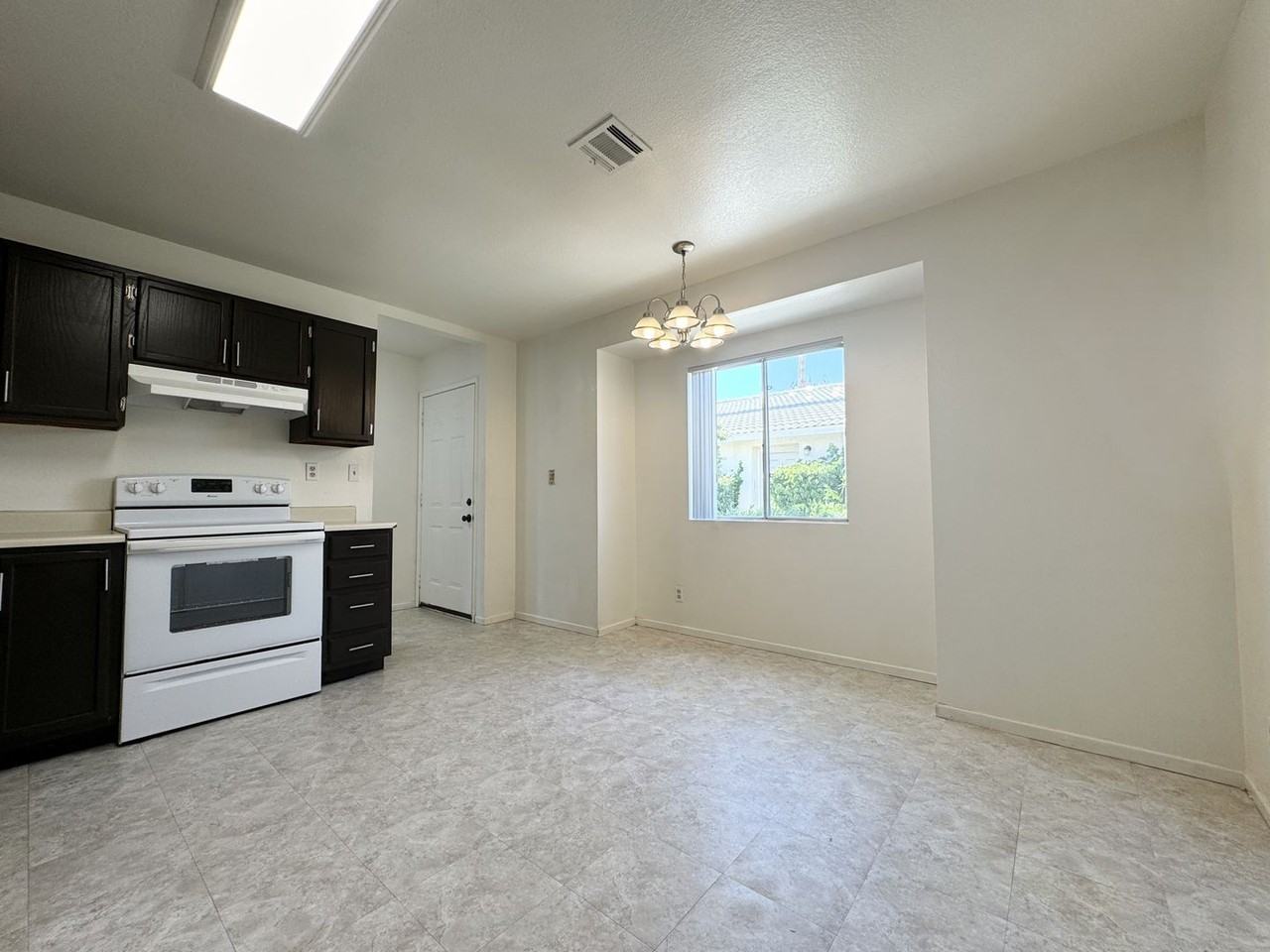 34750 Marcia Rd #02 - Photo 5 of 21