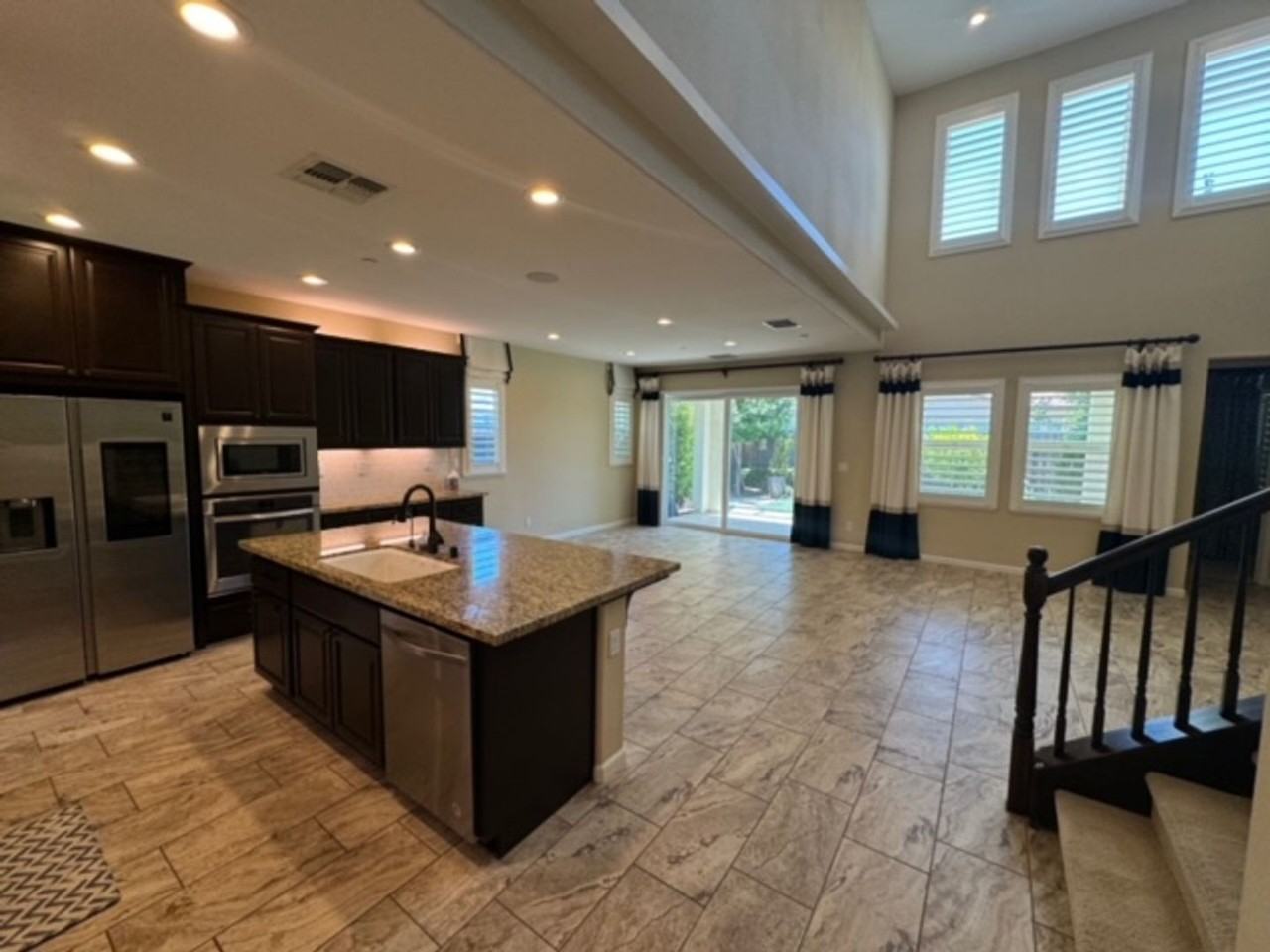 2706 Chuckwagon Ln - Photo 4 of 19