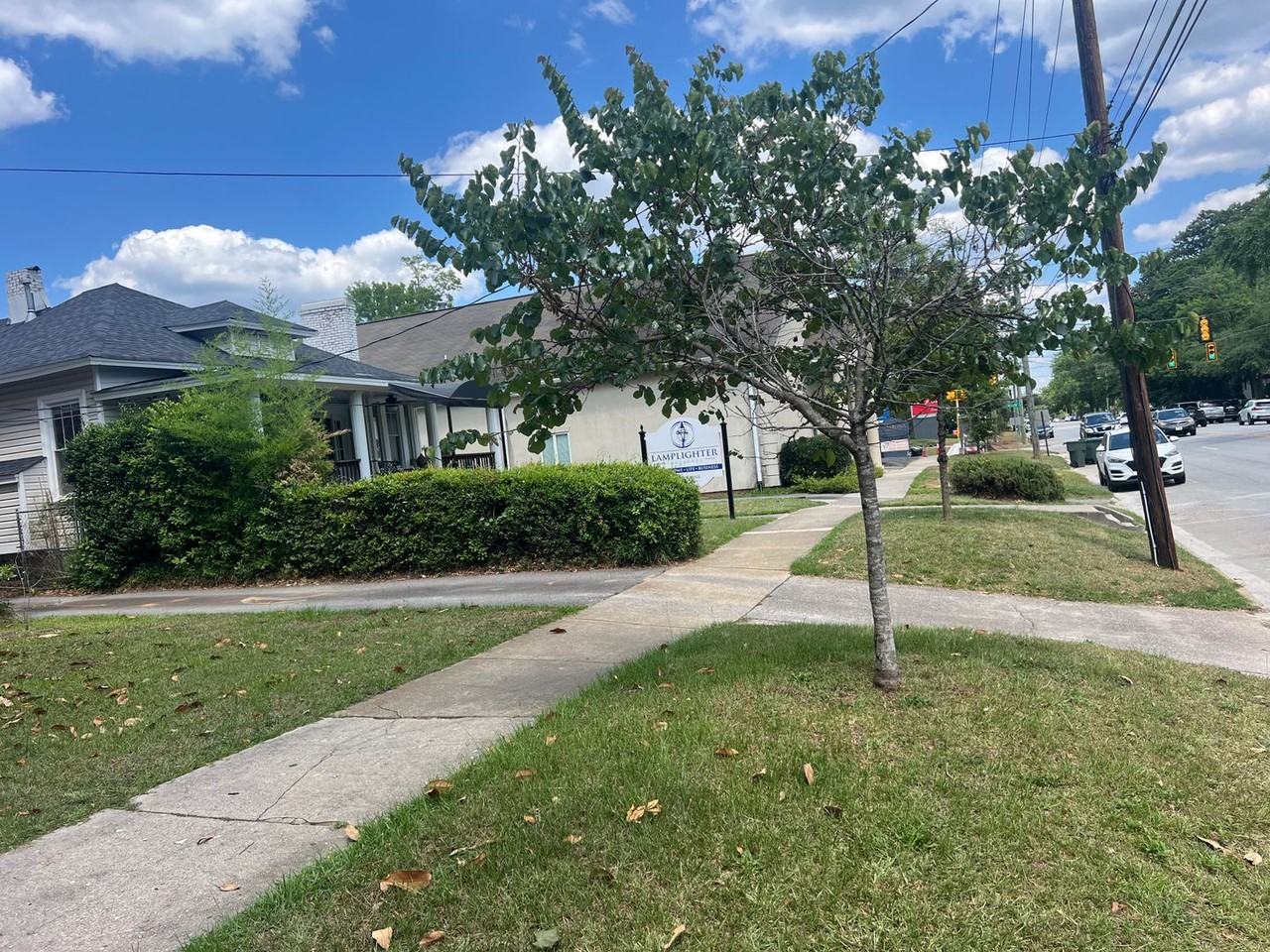 2321 Devine St - Photo 3 of 27