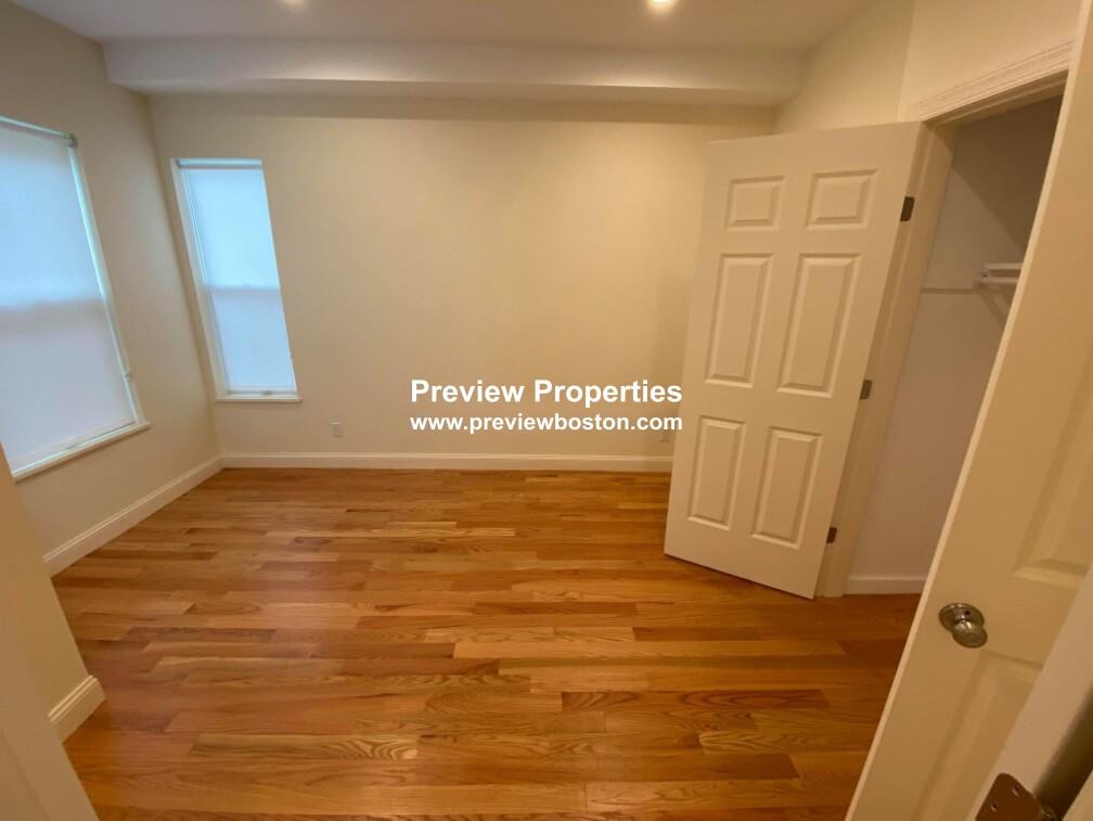 Harvard St #01P - Photo 6 of 10