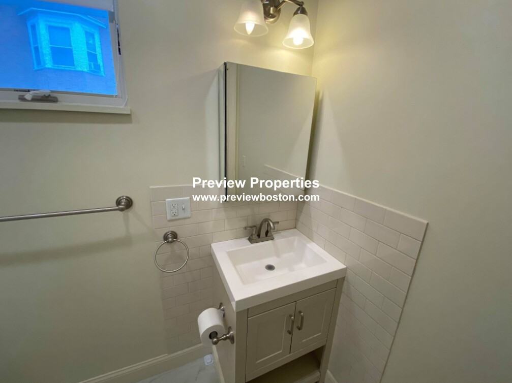 Harvard St #01P - Photo 7 of 10