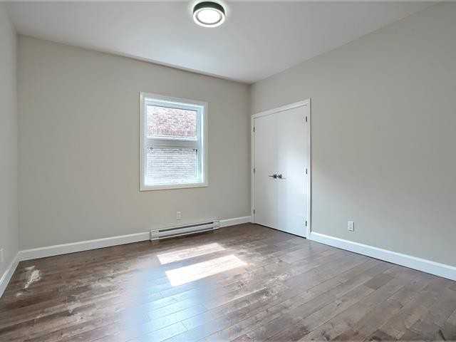 5485 Avenue Trans Island - Photo 2 of 18