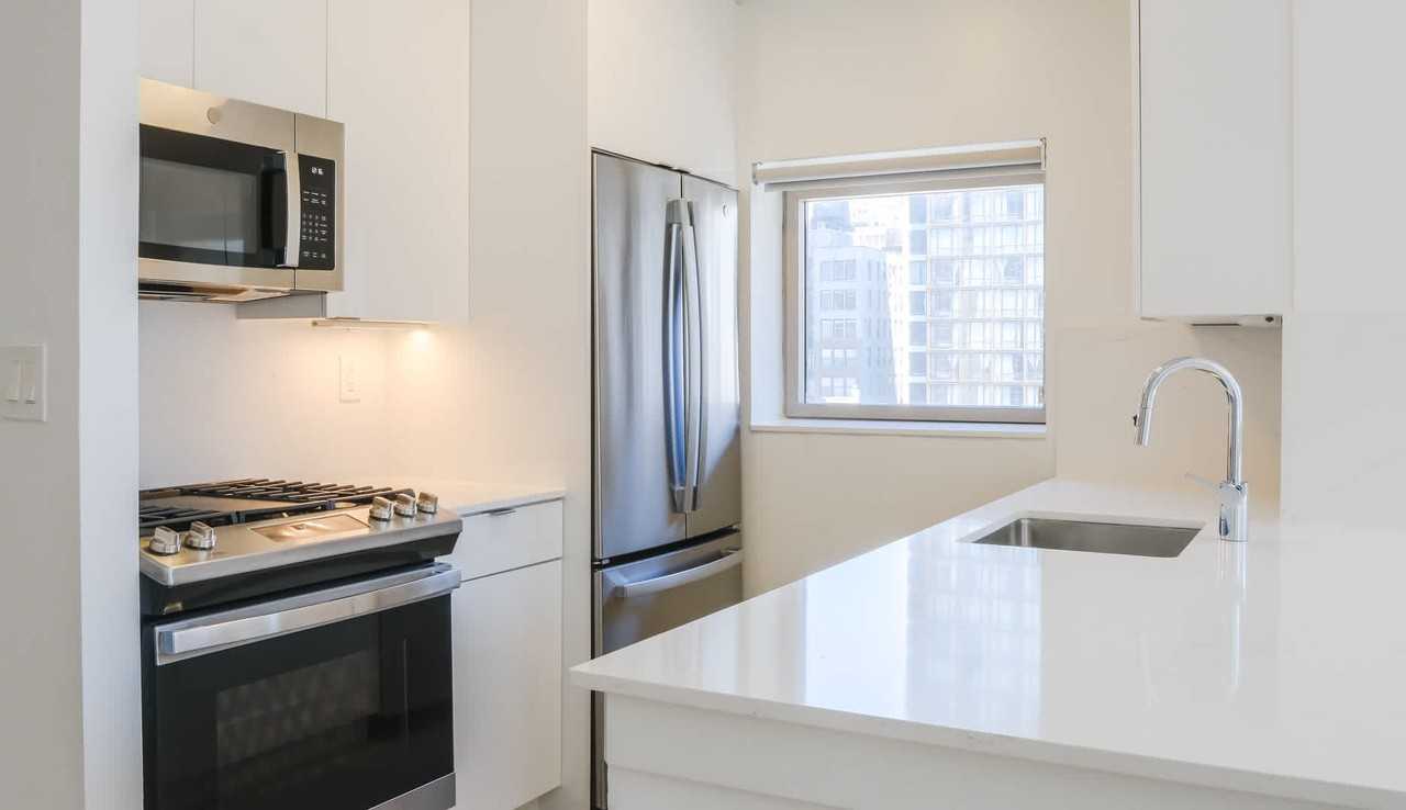 777 6th Avenue - Photo 6 of 53