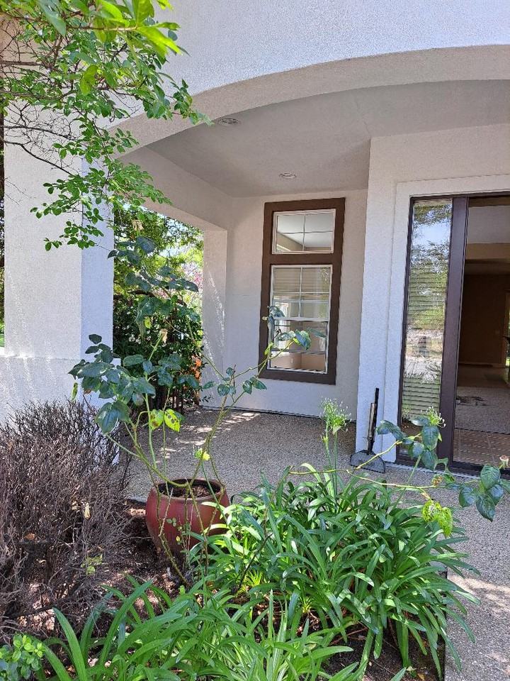 1828 Heather Garden Ln #NA - Photo 7 of 33