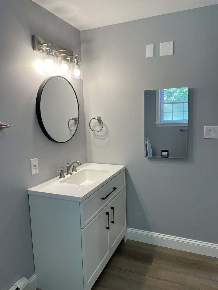 31 Lambs Mill Rd #AB - Photo 3 of 18