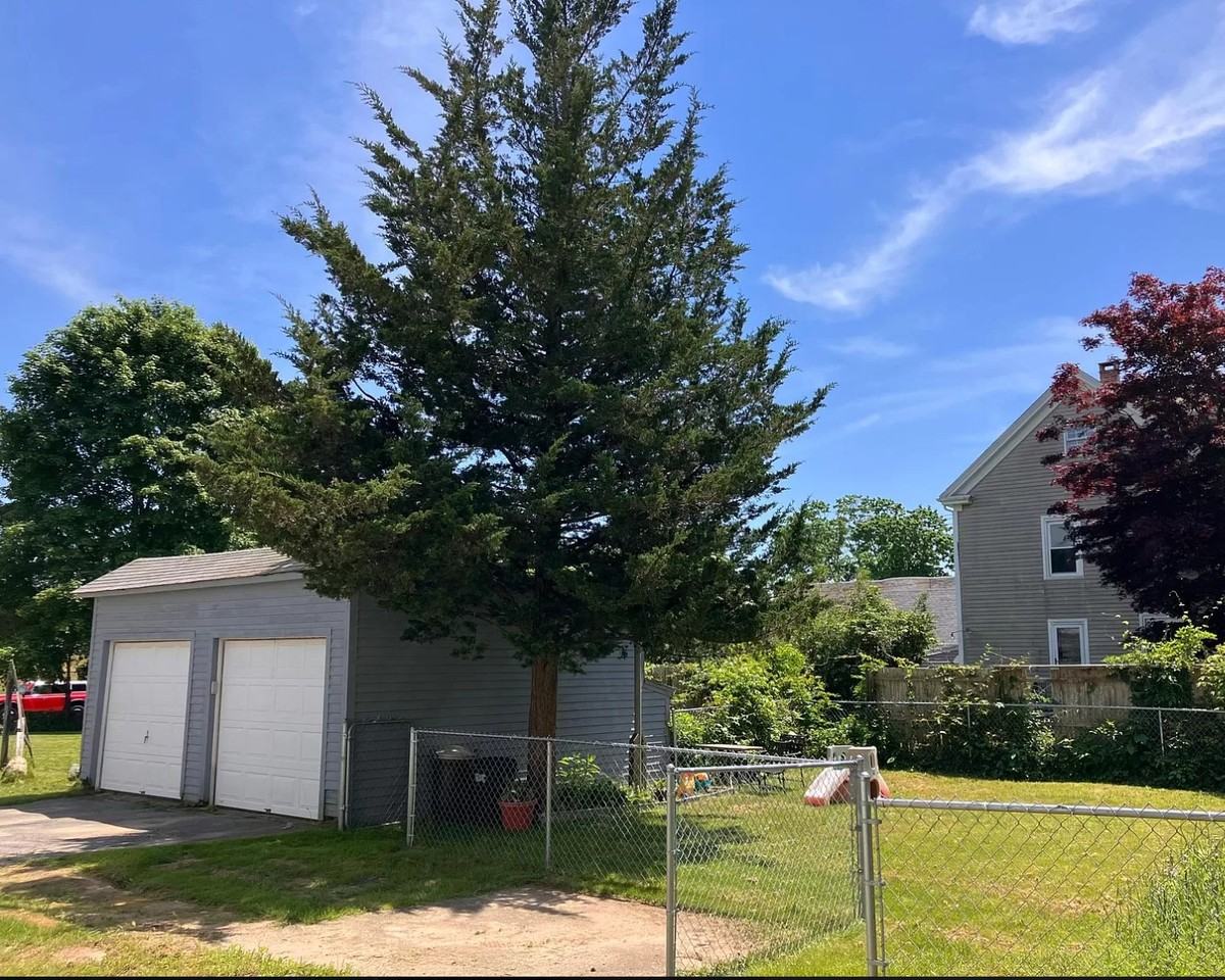 39 Trumbull Ave #2 - Photo 2 of 15