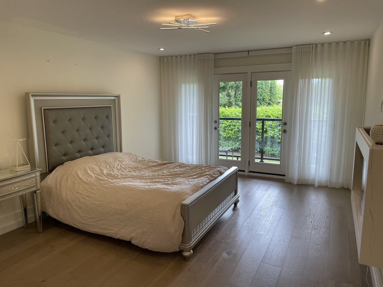 Rockland Avenue - Photo 3 of 24