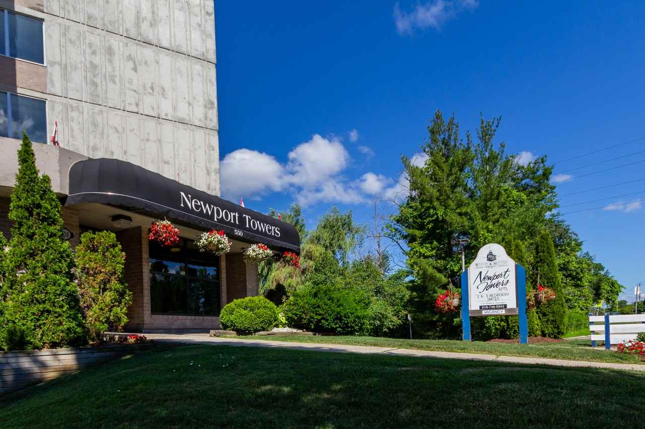 Newport Towers Apartments - Photo 3 of 13