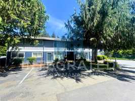 featured image of 122 Lilly Rd Ne