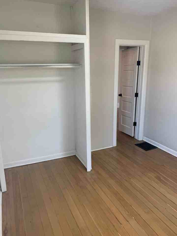 2102 8th Ave - Photo 5 of 30