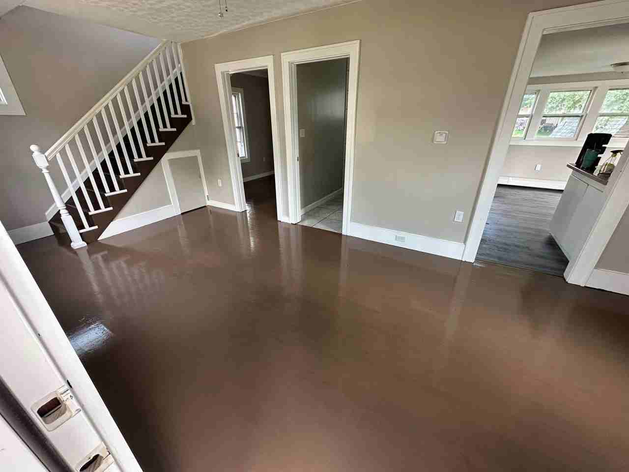 145 Osborne St - Photo 2 of 6