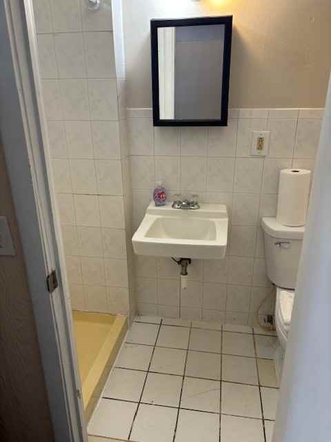 Farmington Efficiencies20991 Chippendale Ave W., - #30 - Photo 2 of 7