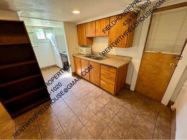 425 N 700 E #2 - Photo 4 of 20