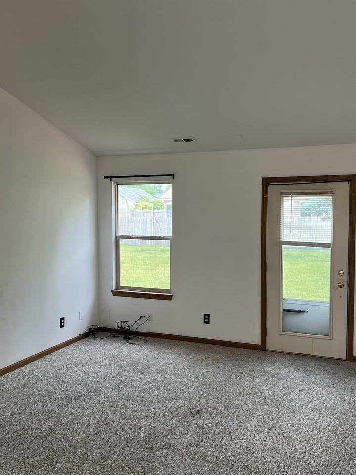 129 S Old Mill Rd #131 - Photo 2 of 20