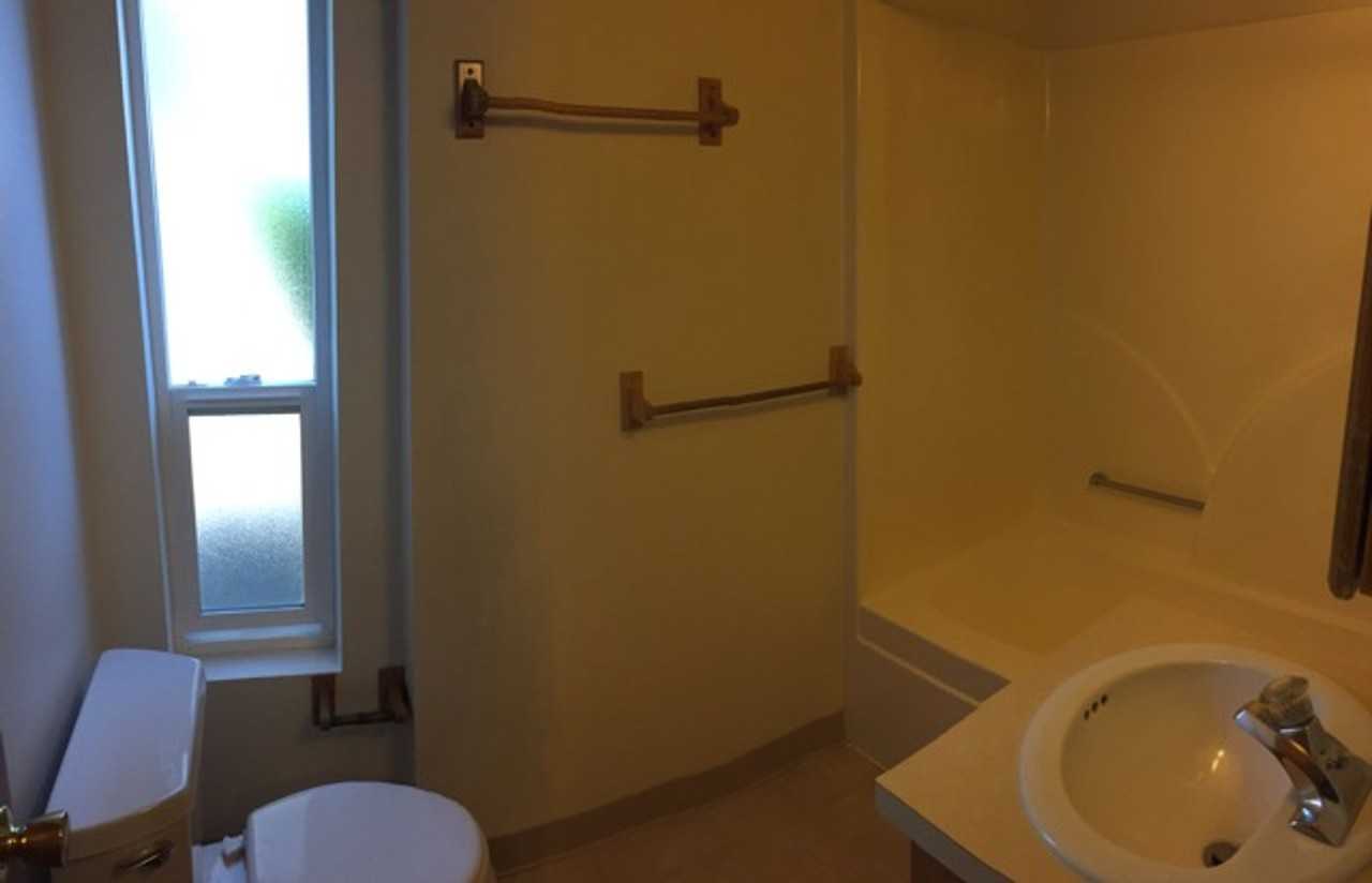 Stratford Apartments - Photo 2 of 28