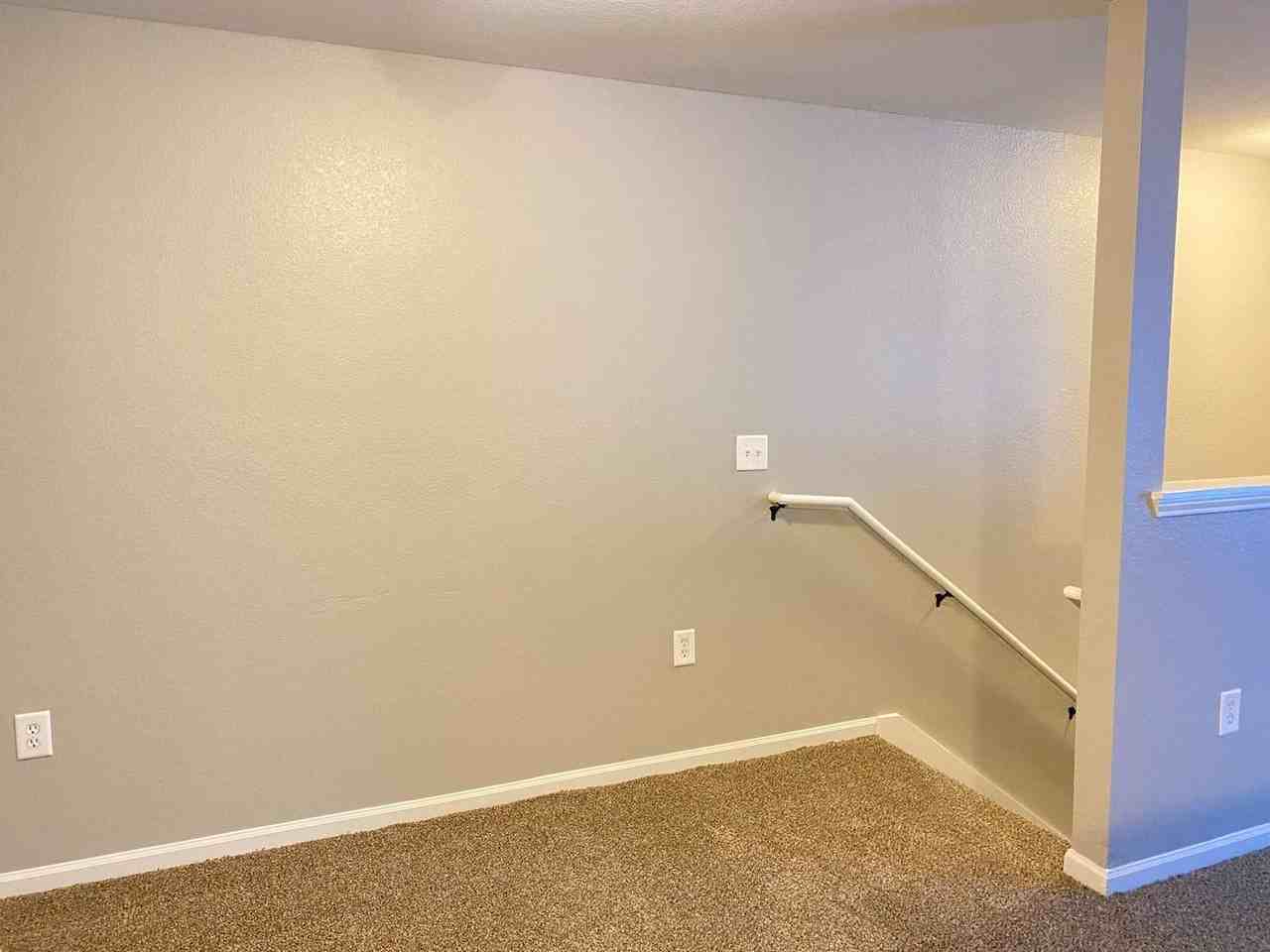 Amber Pointe Apartments - Photo 3 of 32