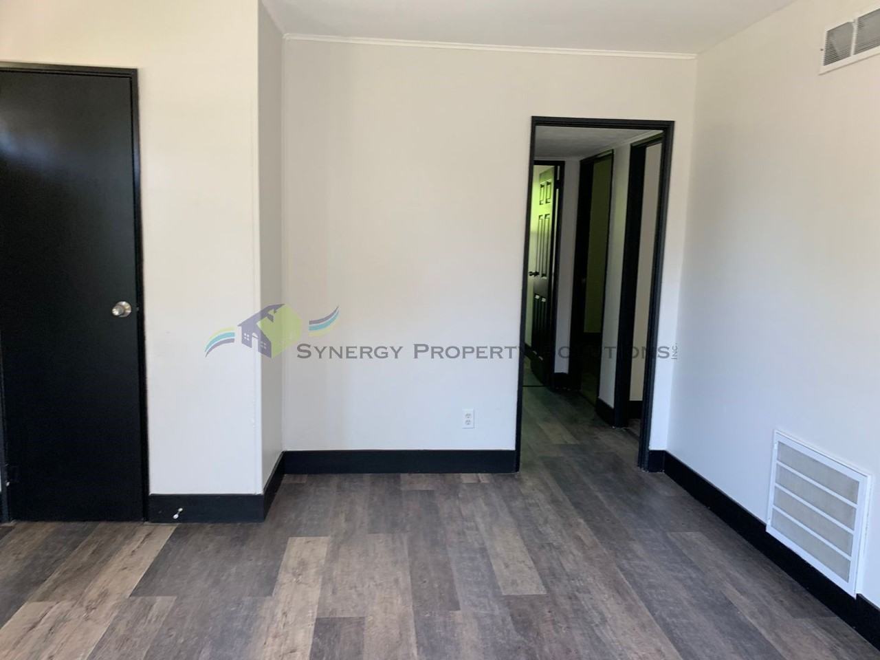 198 Whittier Rd - Photo 2 of 37