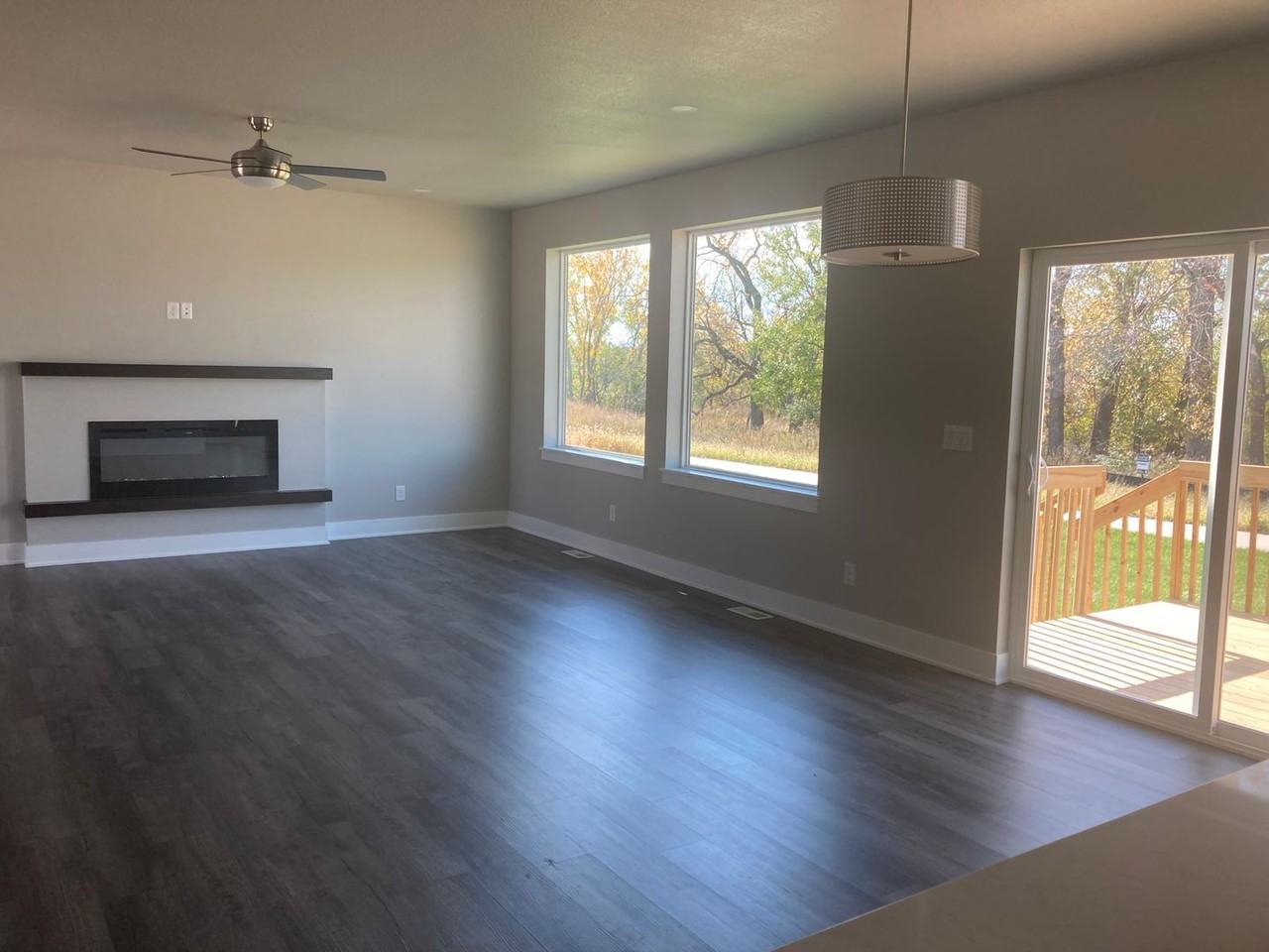 5200 155th St - Photo 2 of 15
