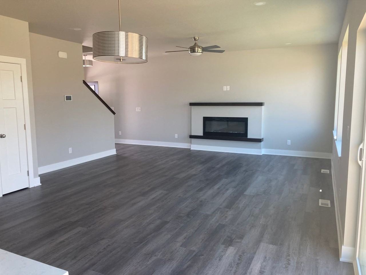 5200 155th St - Photo 3 of 15