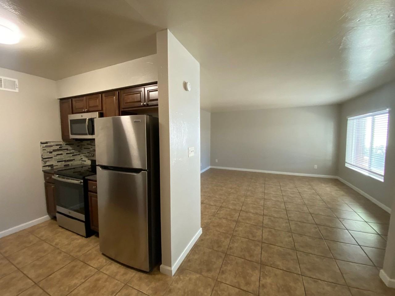 Coronado 13 - Photo 3 of 7