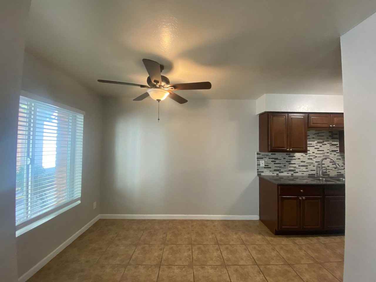 Coronado 13 - Photo 4 of 7